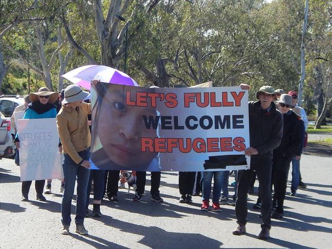 Warwick community members at Southern Downs Refugee & Migrant Network's fist Welcome Walk in 2022. Photo supplied by Bob Wilson