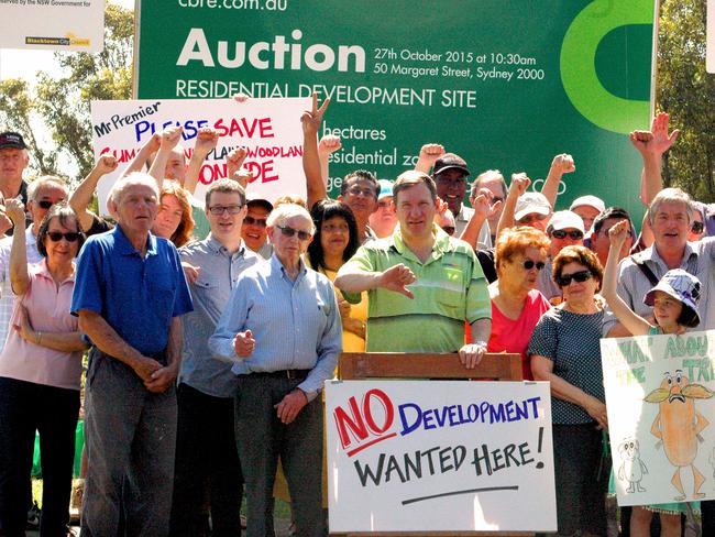 Blacktown Mayor Stephen Bali and residents protest against the site’s sale in 2015.