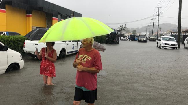 Flooding on Currumbin Creek Road at midday on Thursday. Photo: Glenn Hampson.