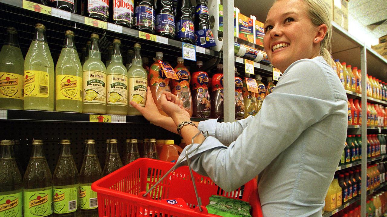 You could save a few bucks by shopping online rather than in person with Woolworths’ latest deal.
