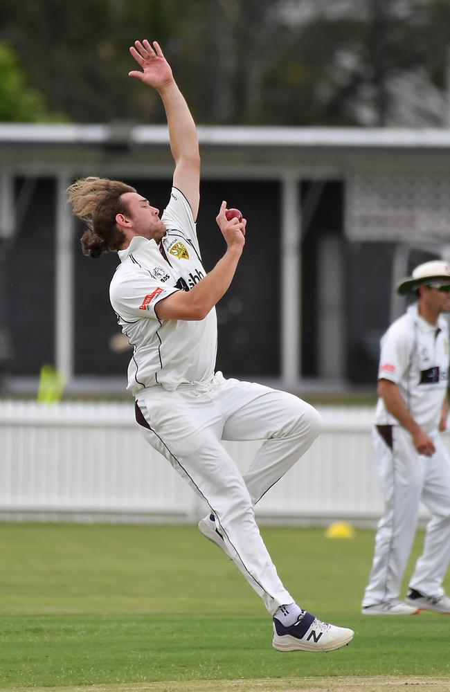 Ipswich bowler Harry Wood Ipswich Vs Wests Saturday December 3, 2022. Picture, John Gass