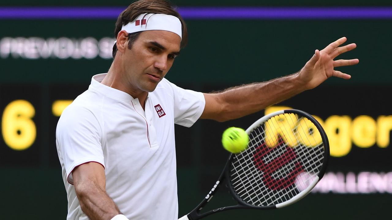 Switzerland's Roger Federer returns to Germany's Jan-Lennard Struff.