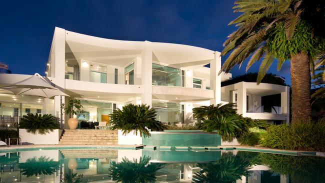 Bill Linn bought this Surfers Paradise mansion for $7.5 million.