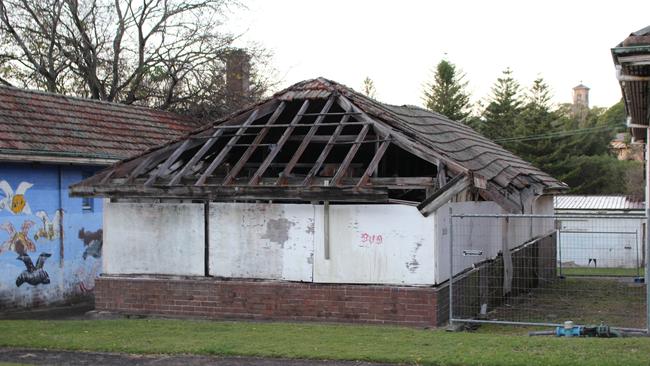 Many of the buildings at the park are in a terrible state. 