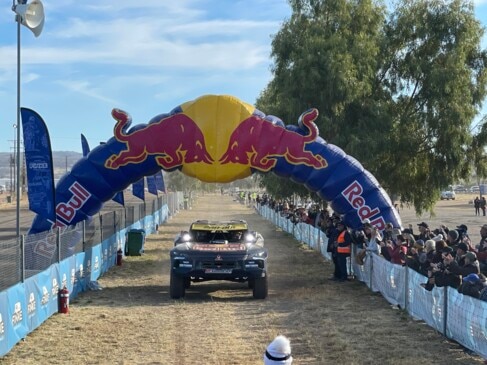 Finke 2022 racers cross the finish line