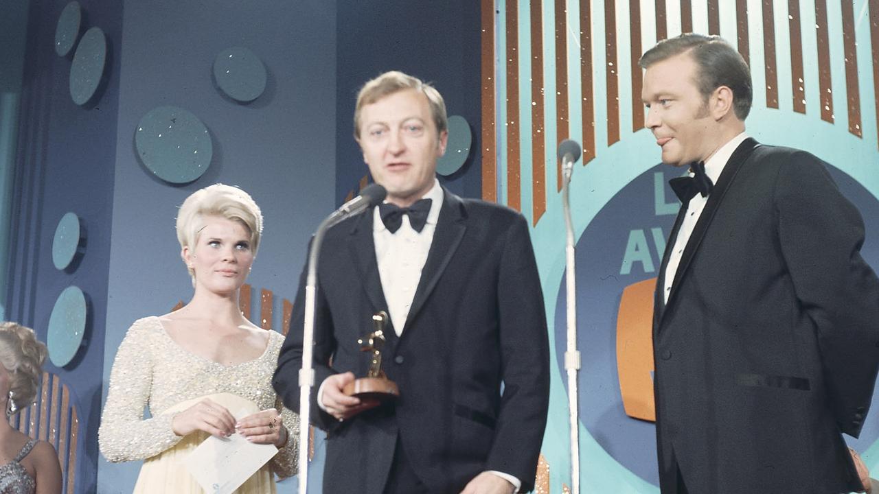 Graham Kennedy with Newton at the 1969 Logies.