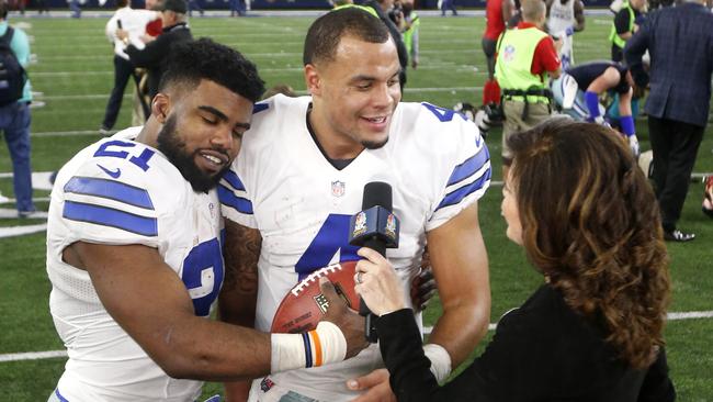 Record-Breaking Rookies Dak Prescott, Ezekiel Elliott Get Jerseys into Hall  of Fame ✭ Inside The Star