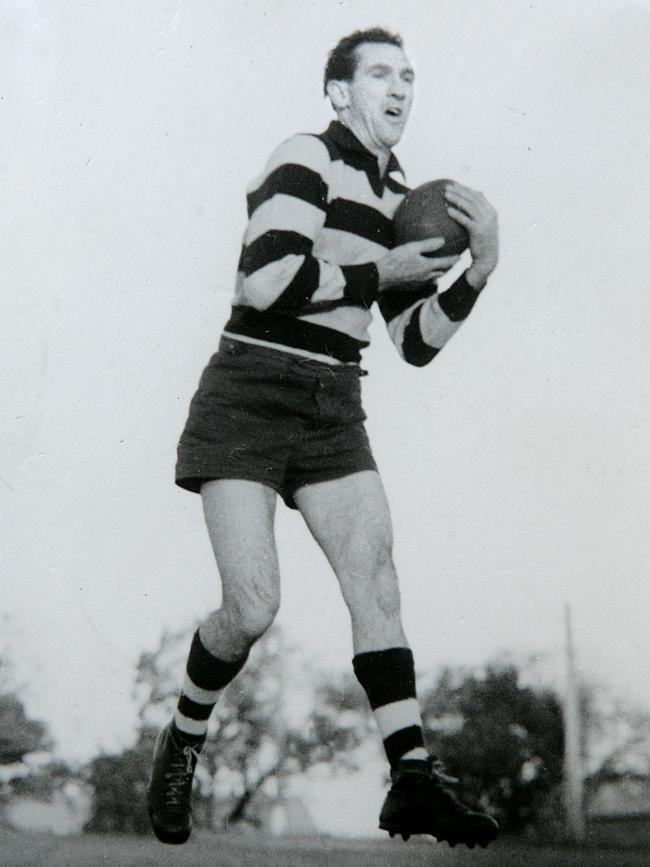 Geelong’s top fullback Bruce Morrison, who was playing for Victoria.