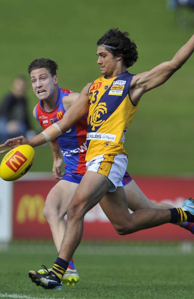 McAdam playing WAFL footy with Claremont in 2015 before returning to Halls Creek in 2016.