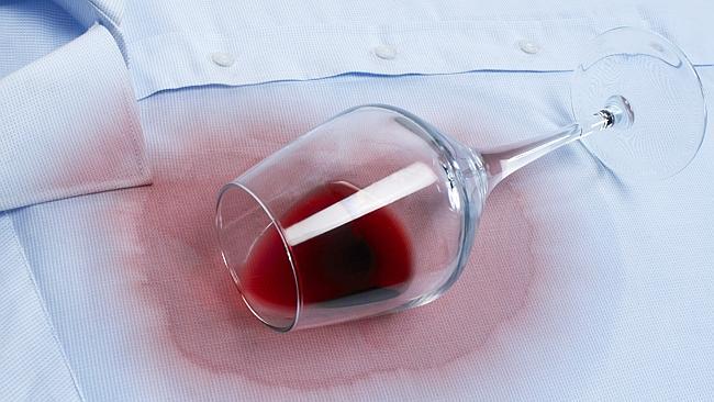 How to remove red wine stains