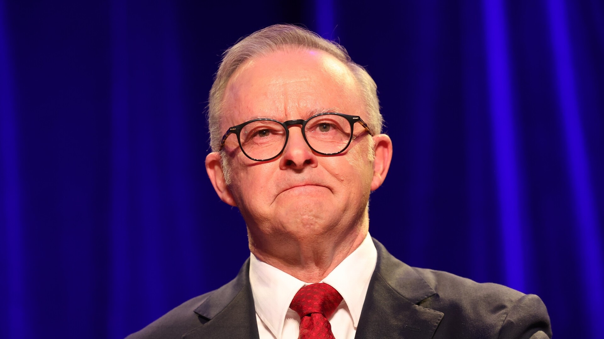 Anthony Albanese thanks Peter Dutton for 'generous words' following concession