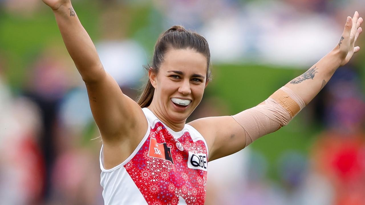 Chloe Molloy was outstanding for the Swans in the big win over the Bulldogs. Picture: Dylan Burns