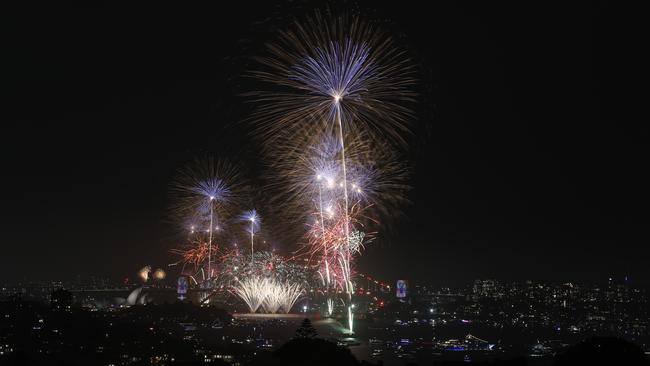 The 9pm NYE Fireworks seen from Dover Heights Pictures: Toby Zerna