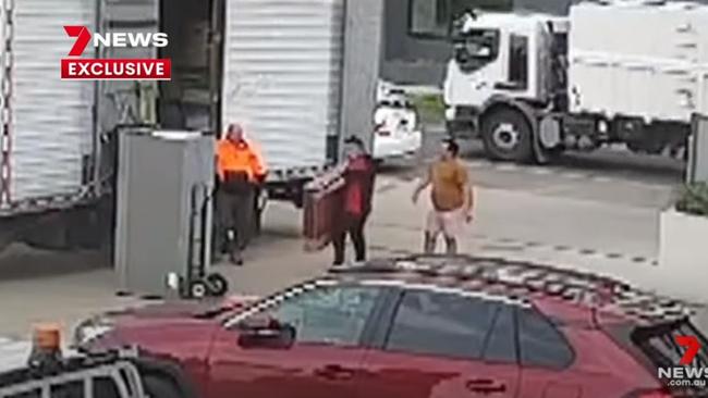 The NSW removalists at the Ariele Apartments in Melbourne. Picture: Channel 7