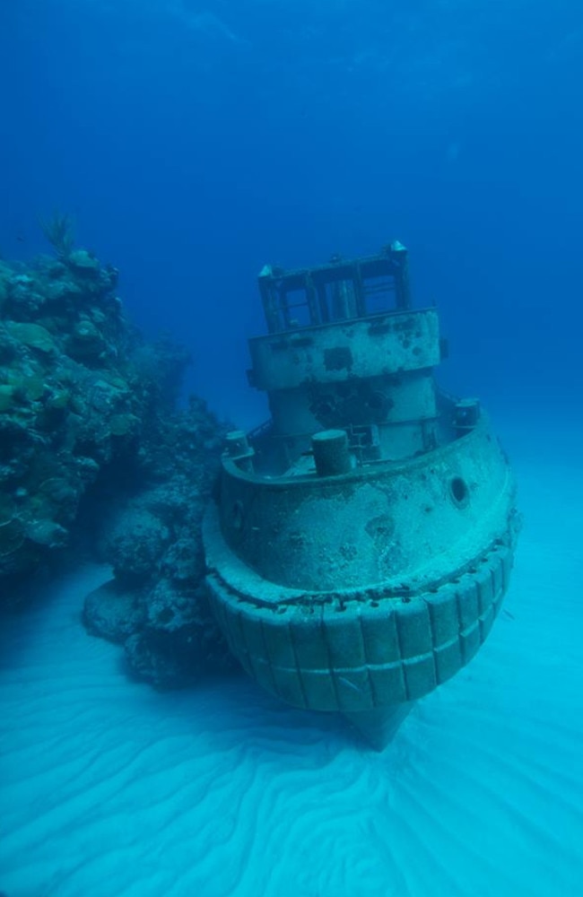 Deepest wooden shipwreck ever discovered - found three miles deep in the  Bermuda Triangle : r/Shipwrecks