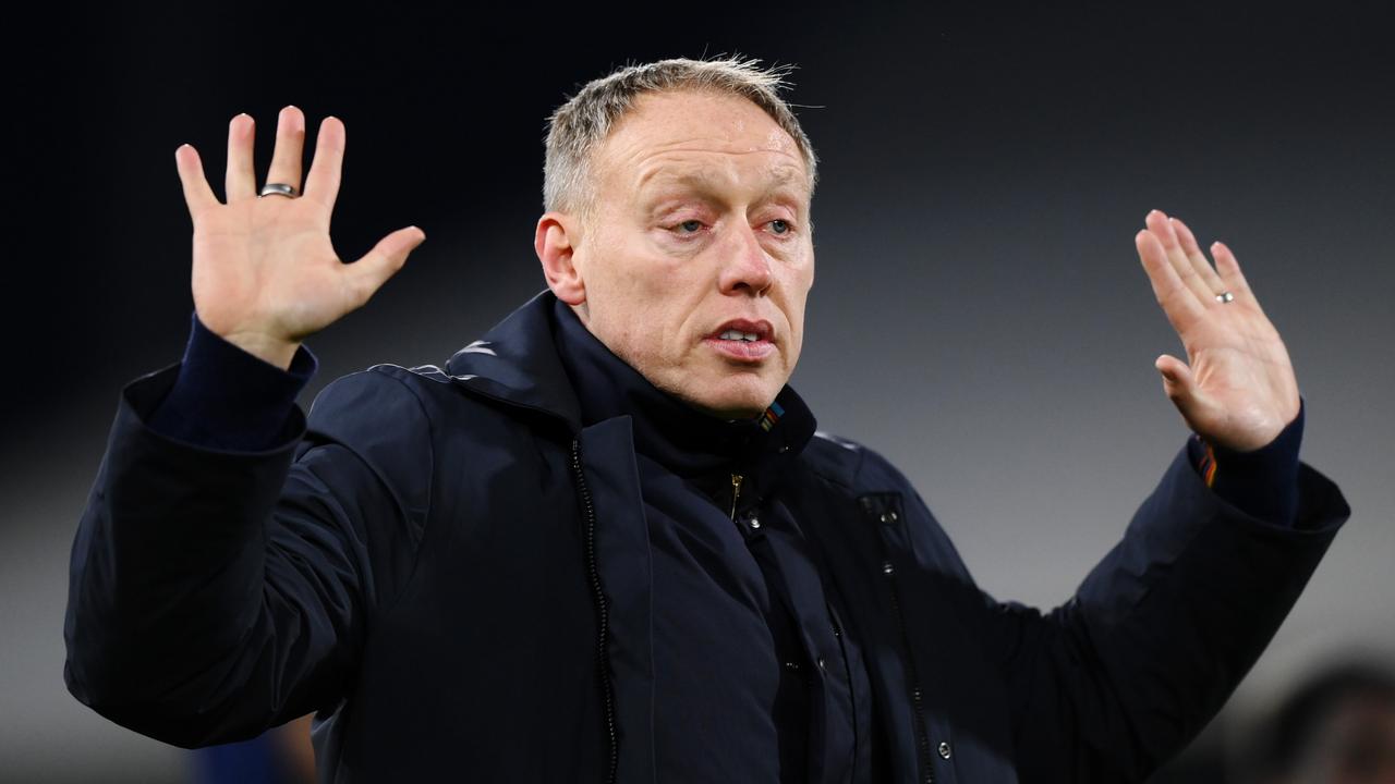 LONDON, ENGLAND – DECEMBER 06: Steve Cooper, Manager of Nottingham Forest, reacts during the Premier League match between Fulham FC and Nottingham Forest at Craven Cottage on December 06, 2023 in London, England. (Photo by Justin Setterfield/Getty Images)