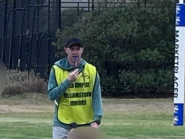 Craig McRae umpiring the WFNL junior game.