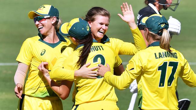 Jess Jonassen took three wickets to send out a warning to the Poms.