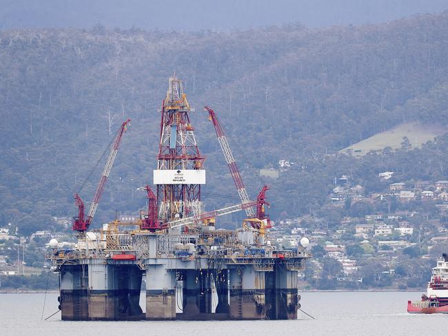 Ocean Monarch oil rig arrives in the River Derwent. Picture: RICHARD JUPE