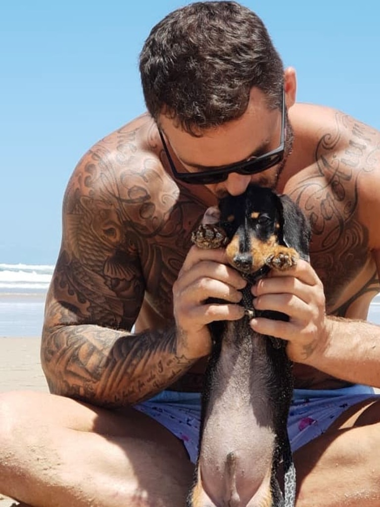 NRL Player Daniel Conn and his dog. Picture: @dan_dc_conn/Instagram.