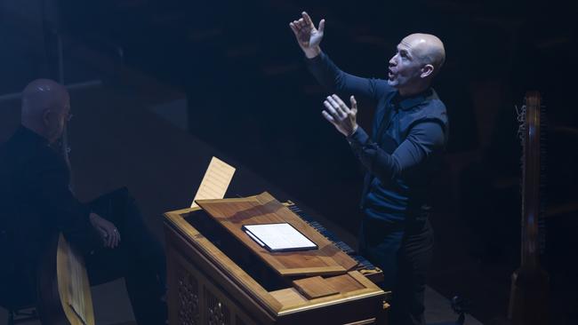 Erin Helyard conducting from the keyboard. Picture: Anna Kucera