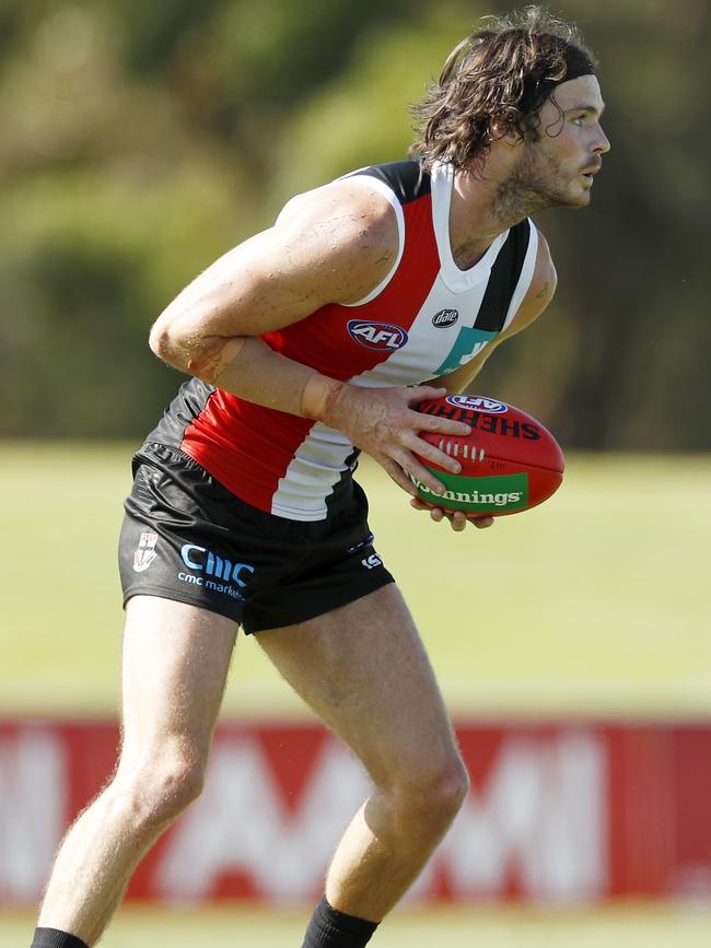 Dylan Roberton builds toward a Round 1 return for St Kilda.