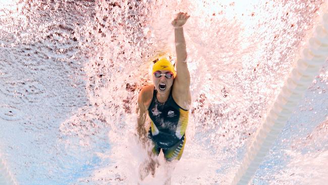 Alexa Leary of Team Australia sets a world record time. (Photo by Adam Pretty/Getty Images)