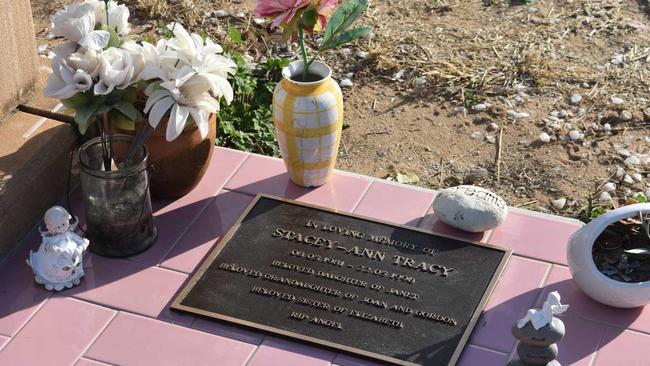 Stacey-Ann Tracy's grave in Roma.