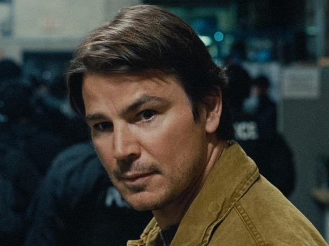 Josh Hartnett in a secne from the movie Trap.