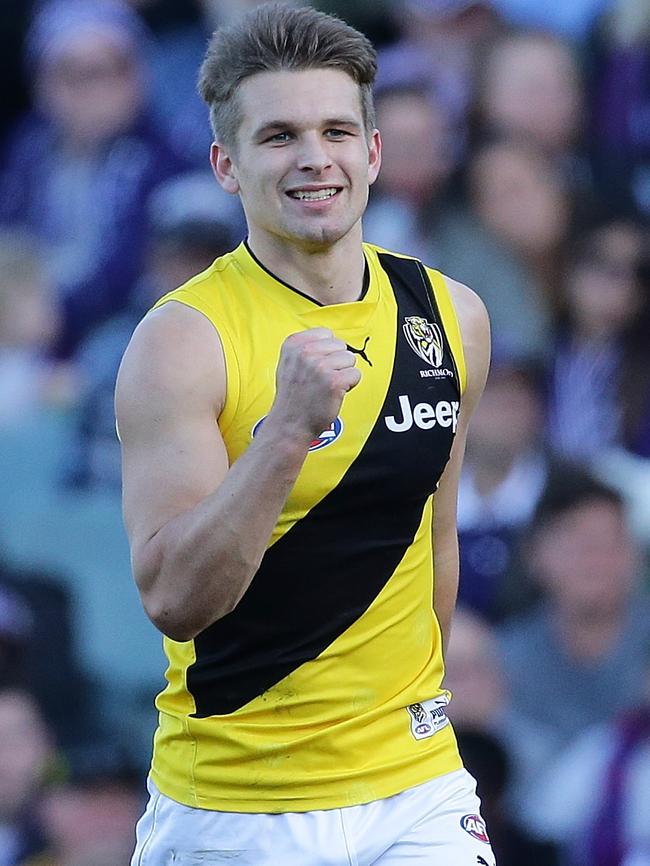 Dan Butler kicks a goal against Fremantle.