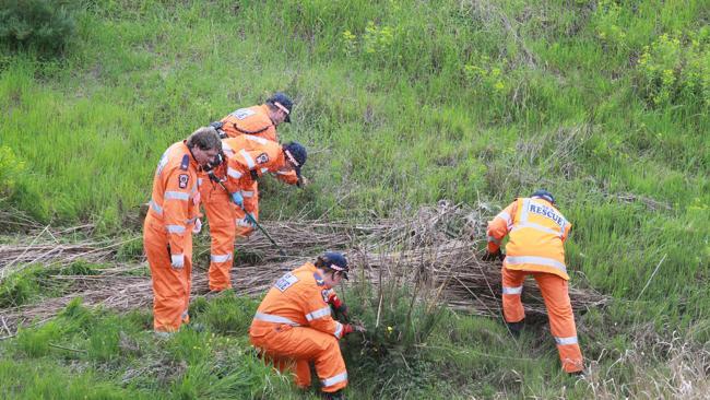 SES crews search for clues after the murder of Pirjo Kemppainen.