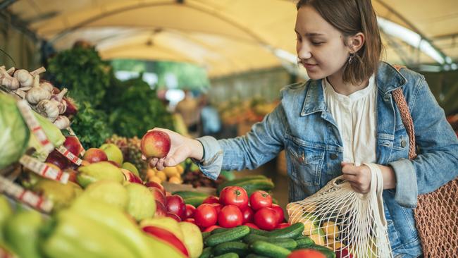 Australia’s organics industry is pushing the Federal Government to force anyone selling “organic” produce within Australia to have certification.