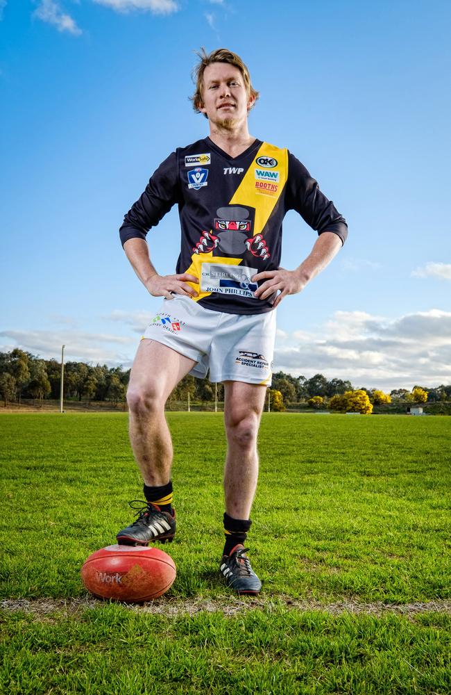 Glenrowan footballer Matt Robinson has kicked an incredible 27 goals in a match. Picture: Simon Dallinger