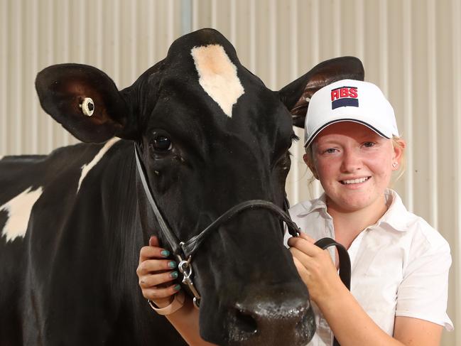 International Dairy Week, Tatura, Youth show,  Grand Champion Heifer, #168, Viewfort Tatoo Pink, & Shae Tweddle, 16, from Glencoe, SA, her mother Angela Tweddle, #0409019882,    Picture Yuri Kouzmin