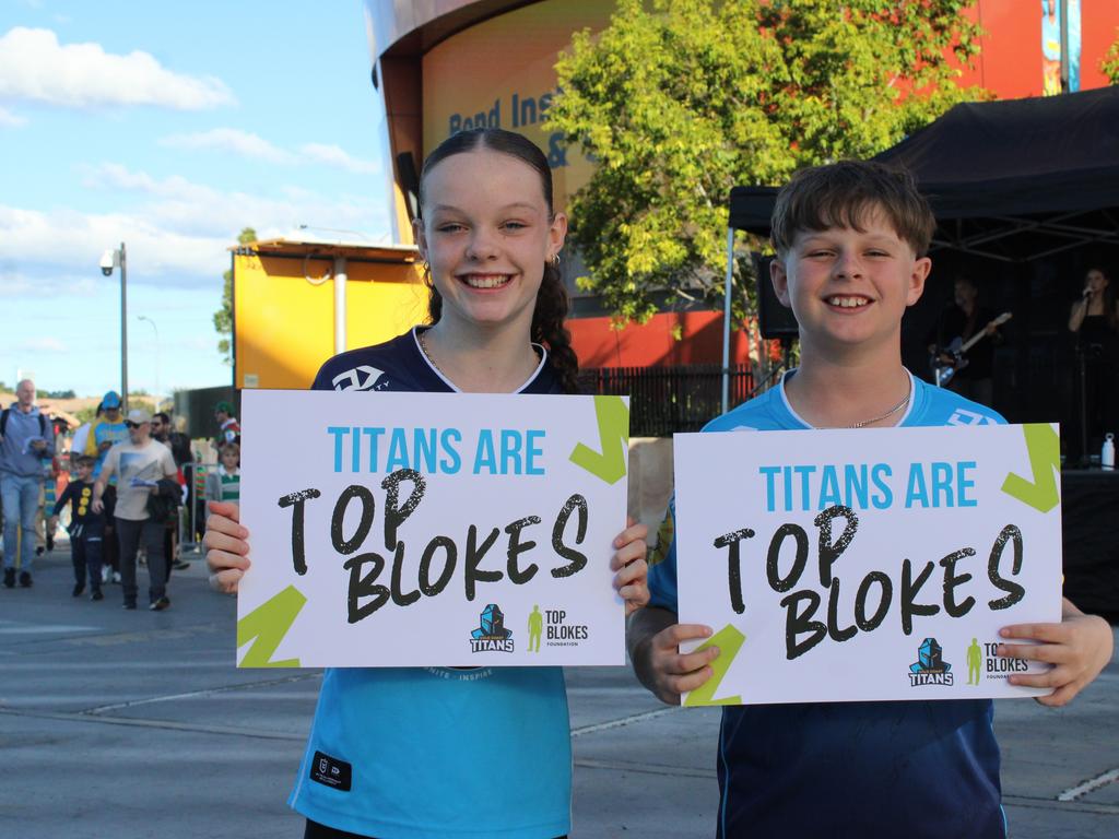 Gallery: Gold Coast Titans v South Sydney Rabbitohs mega NRL fan ...