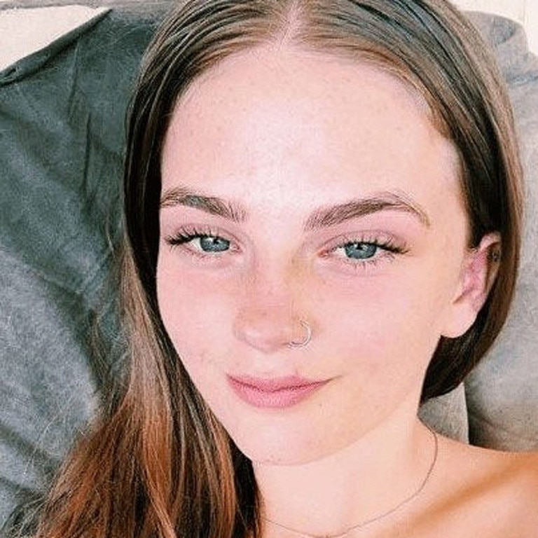 Missing Queensland teen Pheobe Bishop.