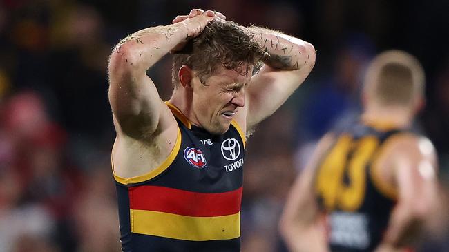 Veteran Crow’s round 1 in doubt after freak injury resurfaces