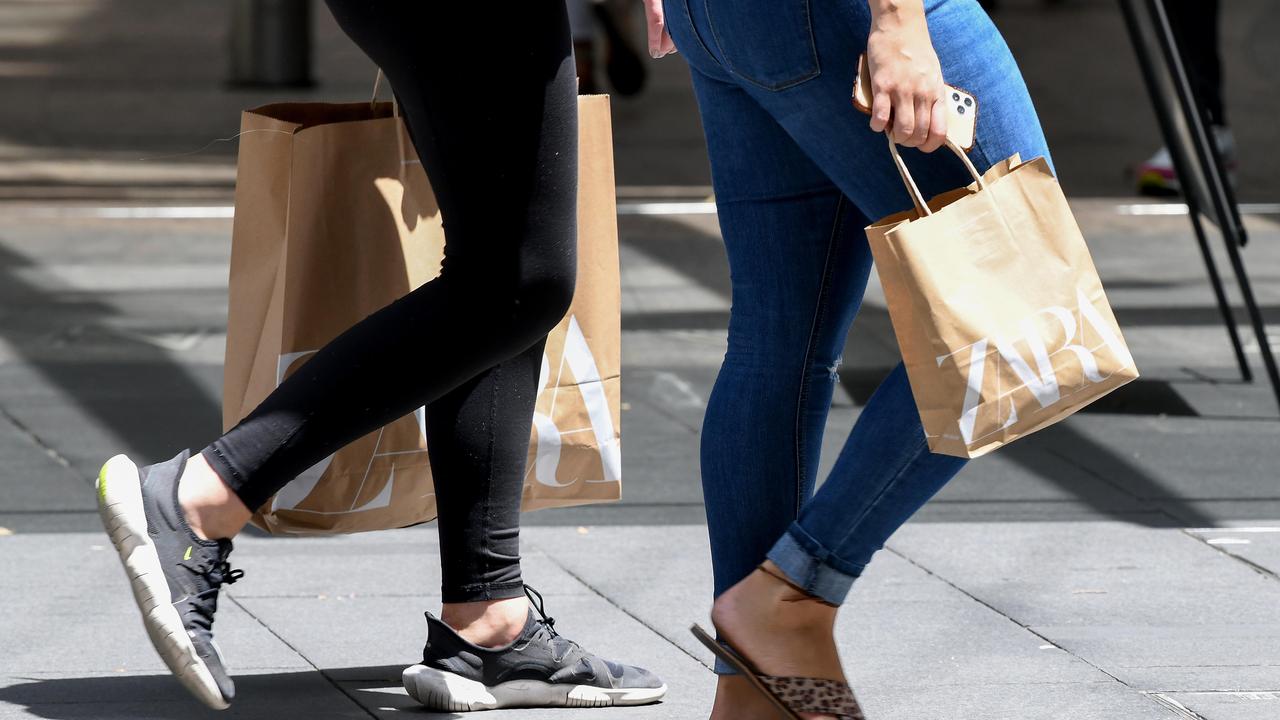 Retail turnover in December fell compared to the prior month. Picture: NCA NewsWire/Bianca De Marchi