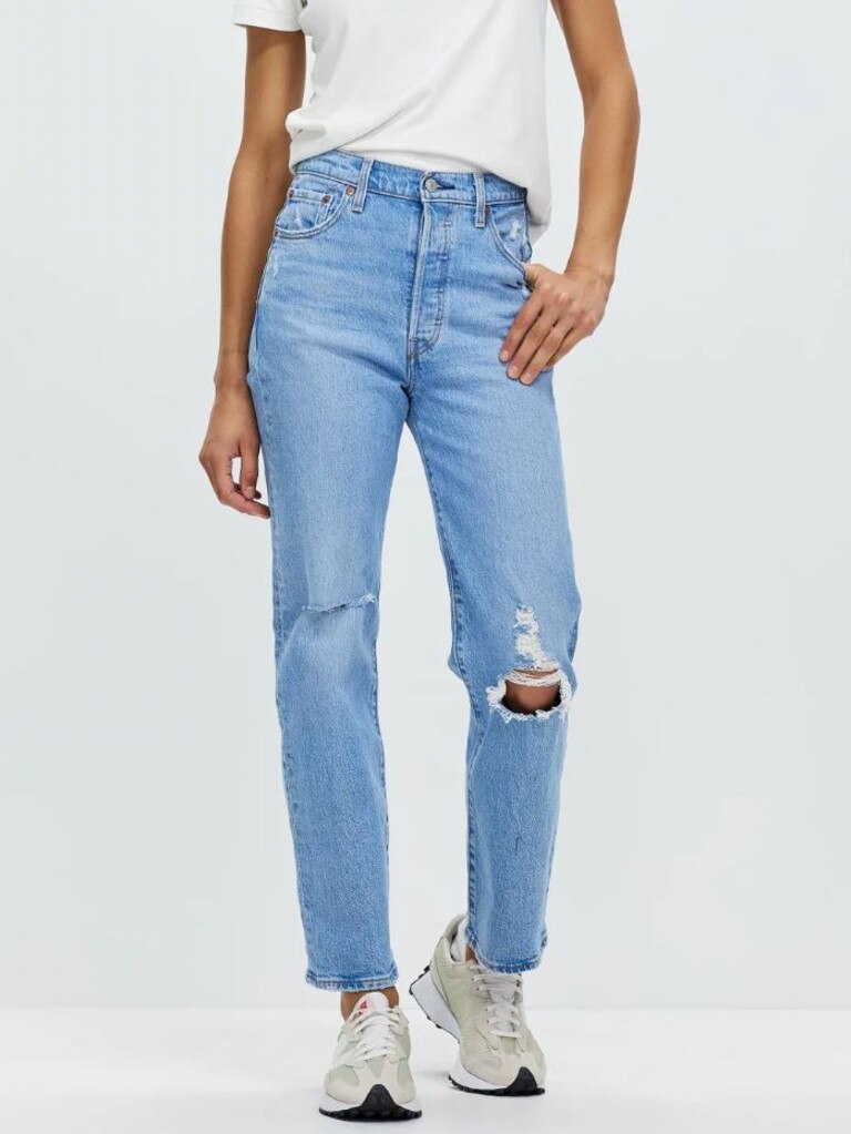 Levis Ribcage Straight Ankle Jeans.