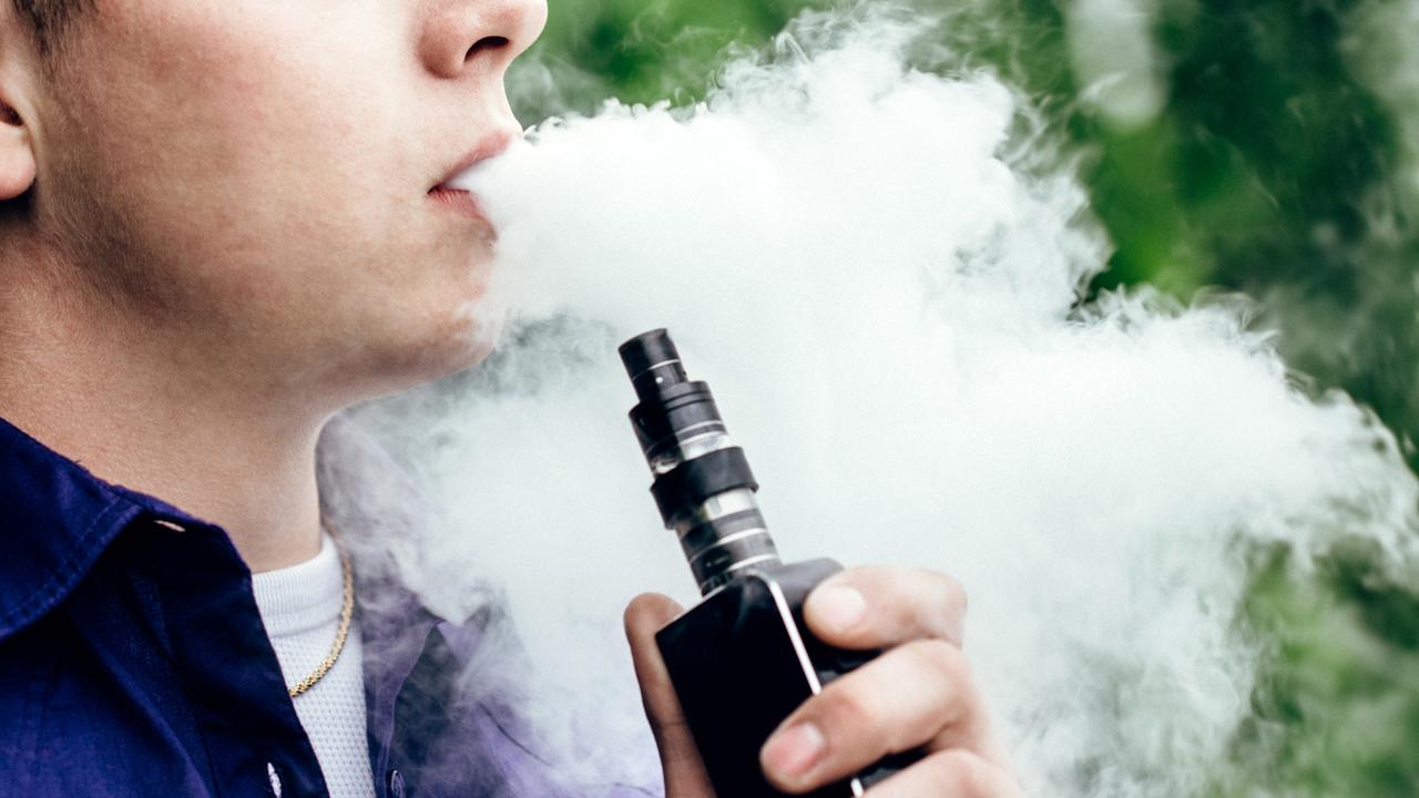 Vaping and e cigarettes assist smokers quit researchers say in