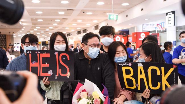 Reunion scenes in Sydney as international arrivals touched down. Picture: Flavio Brancaleone