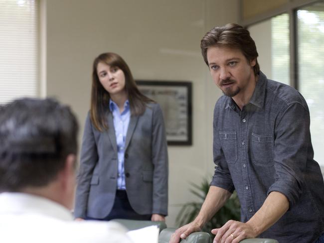 Wins over the most doubtful viewer ... Mary Elizabeth Winstead and Jeremy Renner in a scene from new movie, Kill the Messenger.