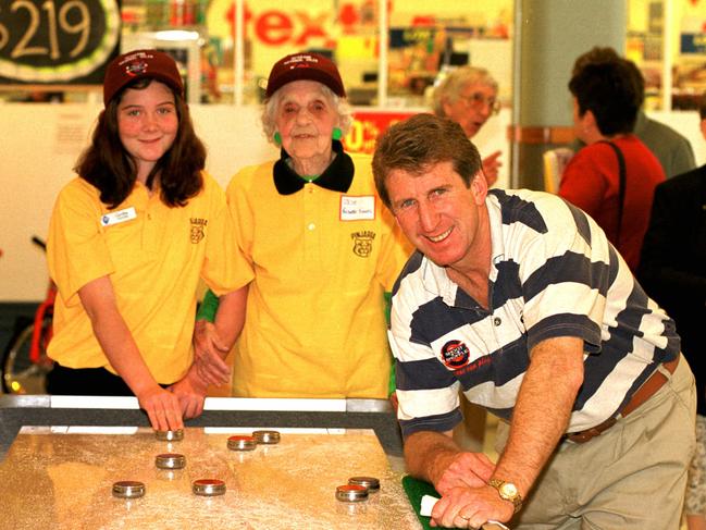 Mortimer sold shuffleboard as part of his post-playing career.