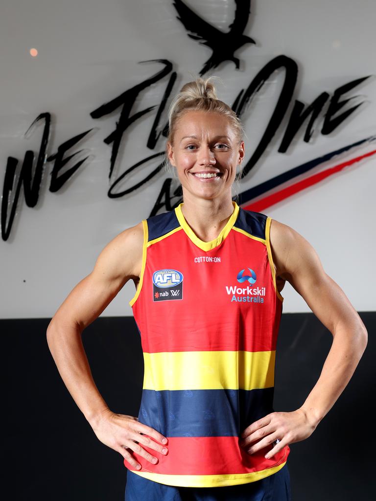 How AFL player Erin Phillips balances work, kids and sleep | Daily ...