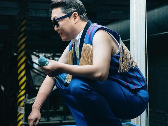 Psy regularly keeps fans in the loop with his movements on Instagram.