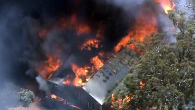 Fire consumes a structure at Wooroloo in the Perth hills, Picture: 7News