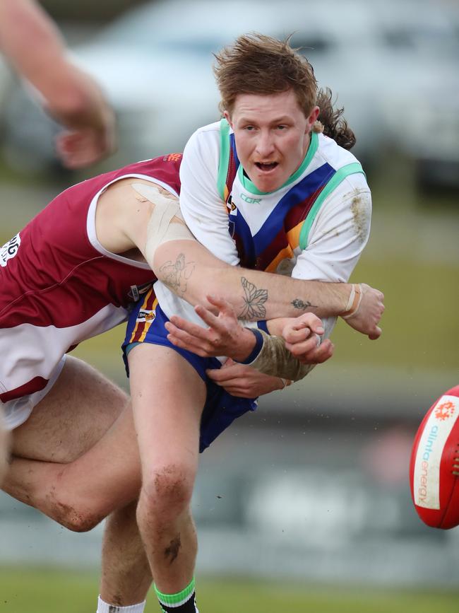 Moe’s Jacob Balfour loses possession of the ball.