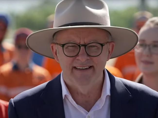 The Prime Minister, Anthony Albanese, is in Rockhampton today with Minister Catherine King, Senator Nita Green and Labor's Candidate for Capricornia, Emily Mawson. Picture: ABC