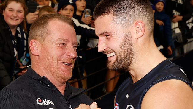 Michael Voss, Senior Coach of the Blues and Nic Newman of the Blues celebrate during the 2022 AFL Round 15 match between the Carlton Blues and the Fremantle Dockers at Marvel Stadium on June 25, 2022 in Melbourne, Australia. (Photo by Michael Willson/AFL Photos via Getty Images)