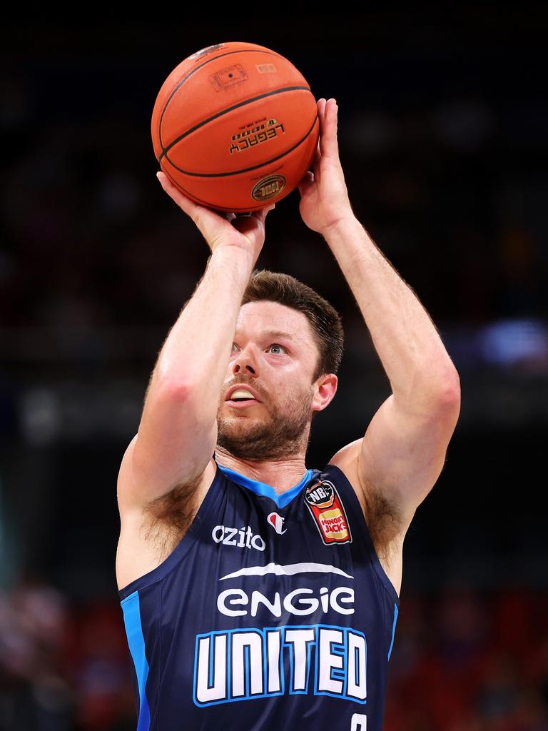 Melbourne United teammates Matthew Dellavedova and Shea Ili have been working closely with Joel Foxwell.